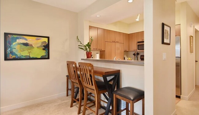 Foto del edificio - 5001 California Ave SW