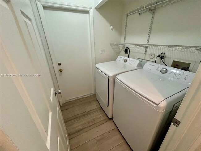 Foto del edificio - 13537 SW 118th Path
