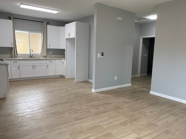 Foto del edificio - 9089 Watson St