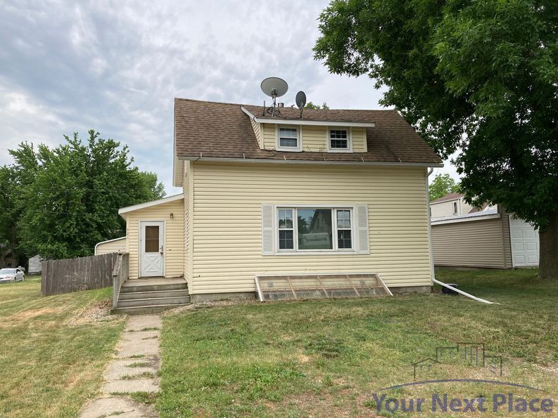 421 Cleveland St, Ruthton, MN 56170 House Rental in Ruthton, MN