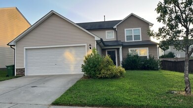 Building Photo - 2621 Tummel Ln
