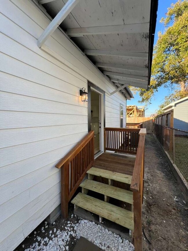 Building Photo - Gorgeous all renovated Home in Houston, TX!.