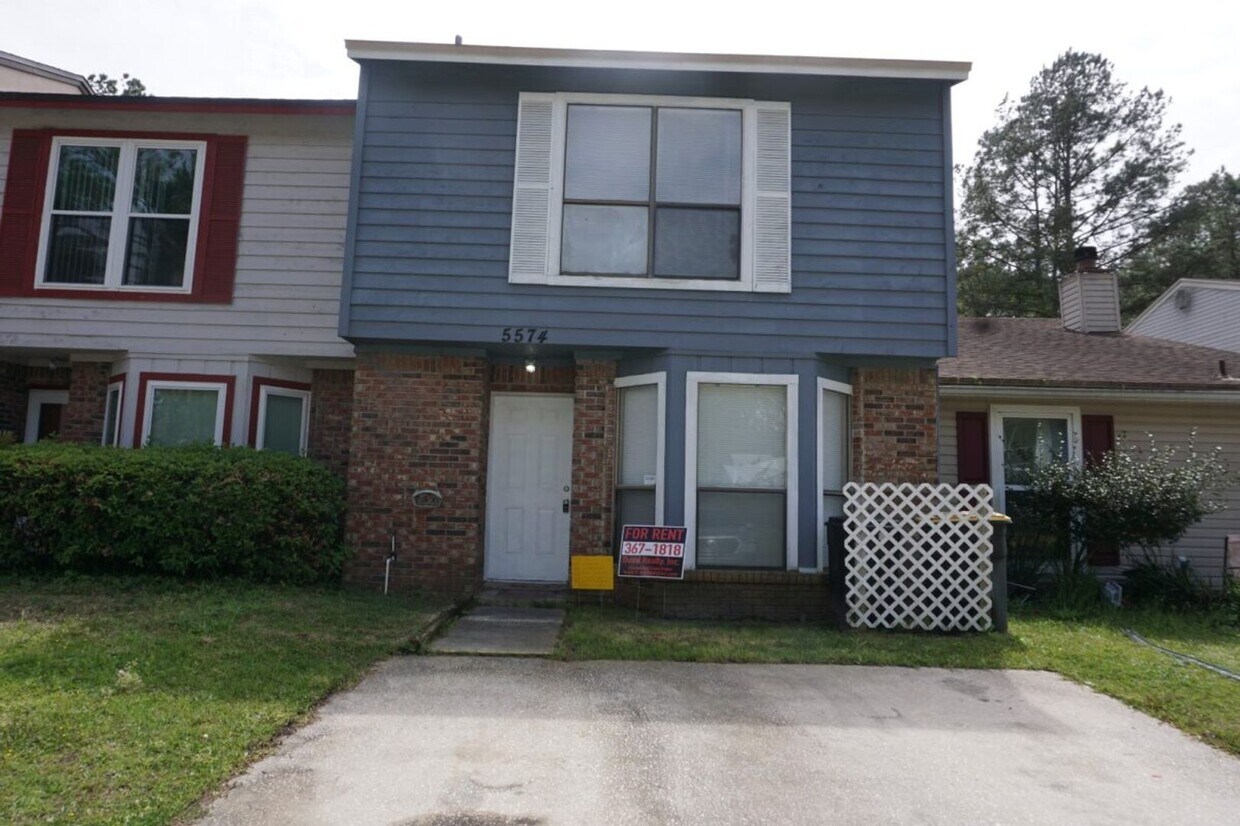 5574 Bryner Dr, Jacksonville, FL 32244 Townhome Rentals in Jacksonville FL