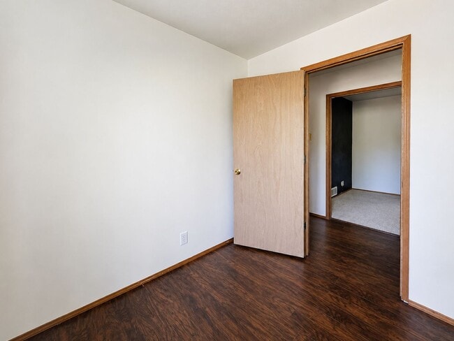 Building Photo - 1817 NW Mulholland Blvd