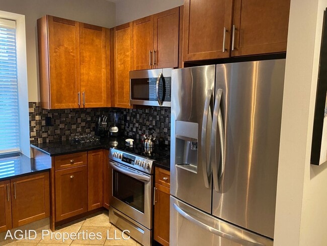 Building Photo - 2 br, 2 bath House - 964 Auburnview Drive 1W