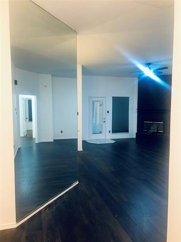 Building Photo - 702 Kristi Ln