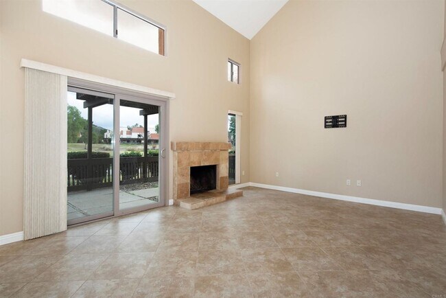Building Photo - 3 bed 3 ba in SDCE Ramona
