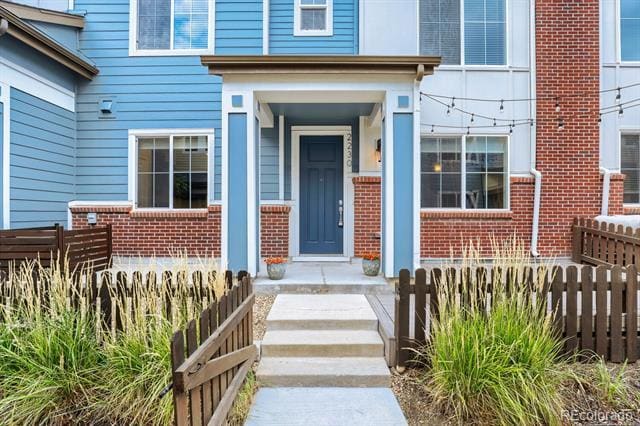 Building Photo - 2230 Tamarac St