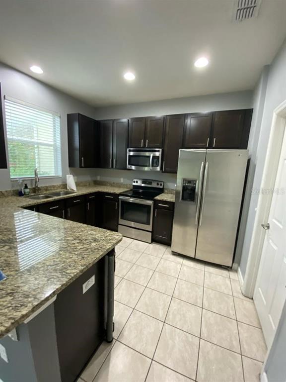 Building Photo - 9623 Tivoli Villa Dr
