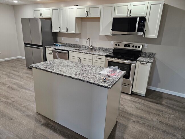 Foto del edificio - 2706 Bent Grass Dr