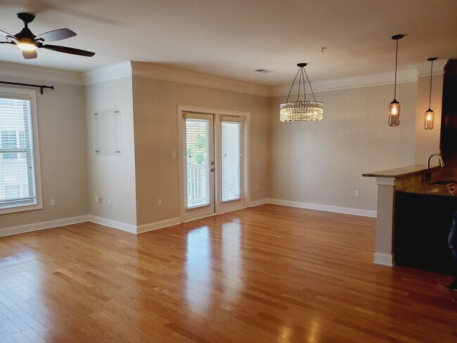 Building Photo - 1190 Lavista Cir NE