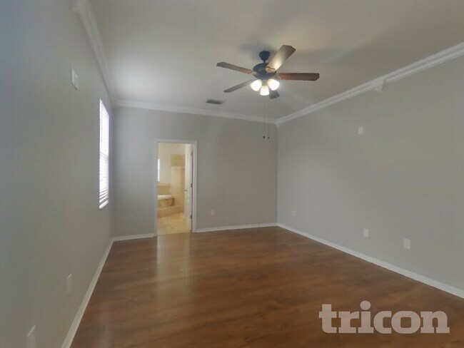 Foto del edificio - 6918 Monarch Park Dr