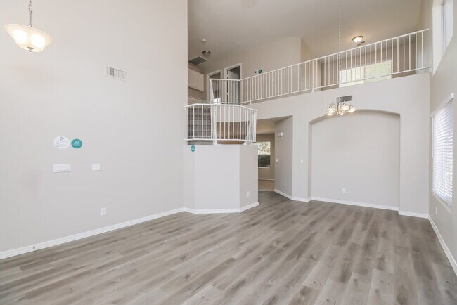 Foto del edificio - 1036 W Olive Ave