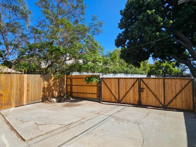 Building Photo - Mid-City Brand new construction--Freestand...