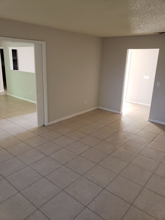 Foto del edificio - 784 Fruitland Dr Deltona FL 32725