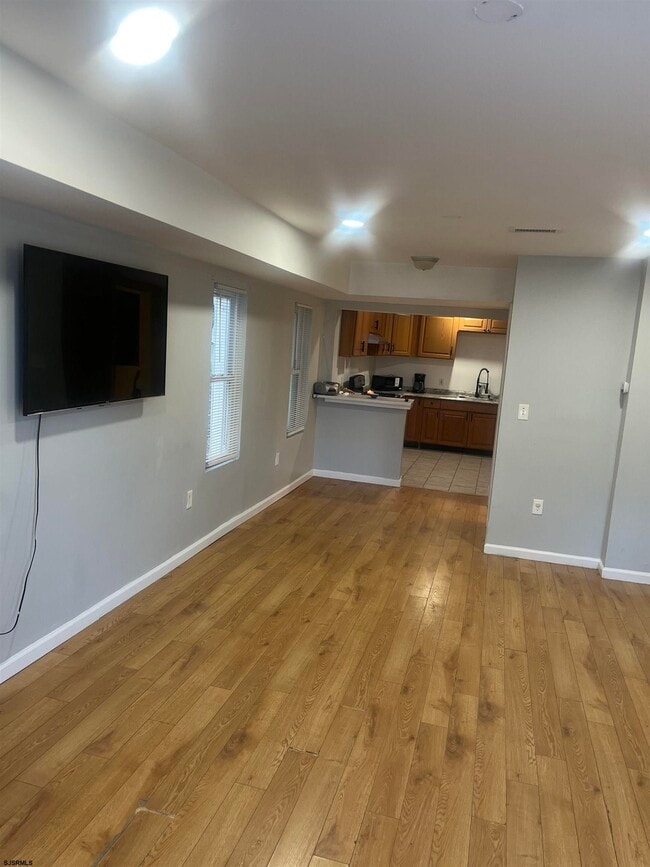 Building Photo - 38 N Maryland Ave