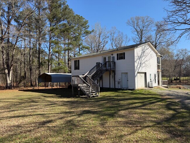 Building Photo - 179 Morninglow Dr