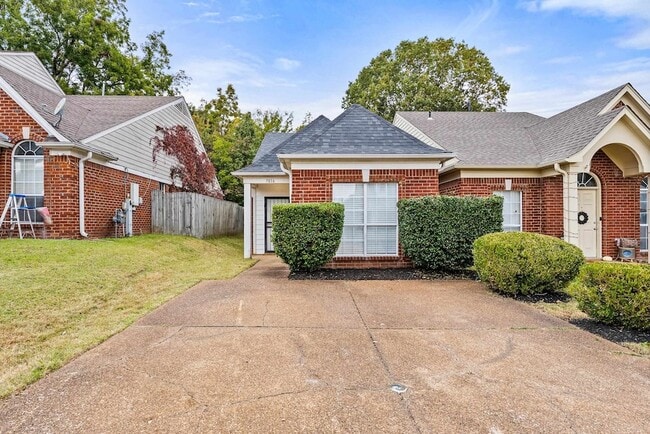 Building Photo - 7016 S Estacada Way