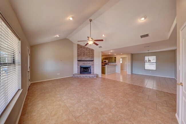 Building Photo - 409 Alvin Dr