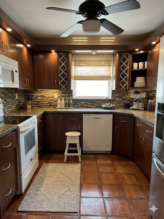 Foto del edificio - 2750 NE 183rd St
