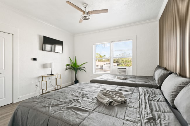 Photo - 4201 W North A St Apartment