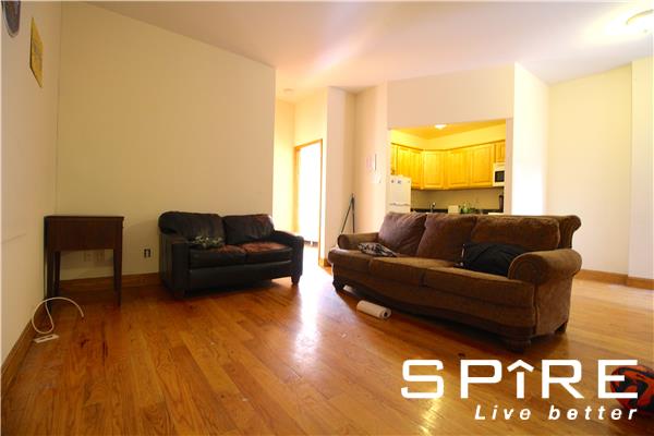 Primary Photo - 100 W 105th St
