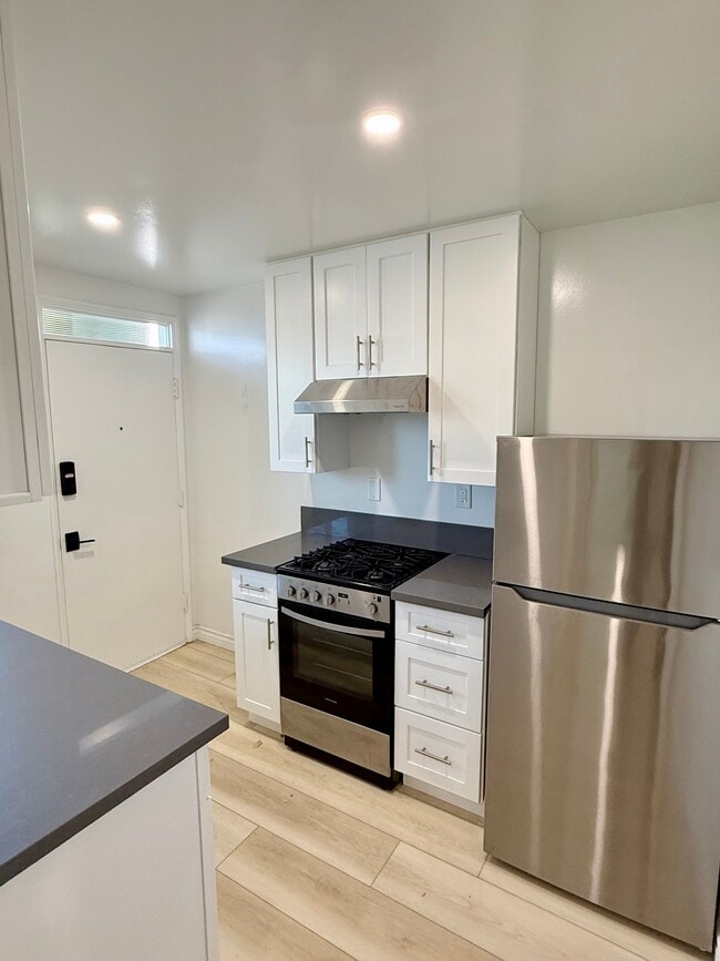 Foto del edificio - 10340-10360 Bellwood Ave