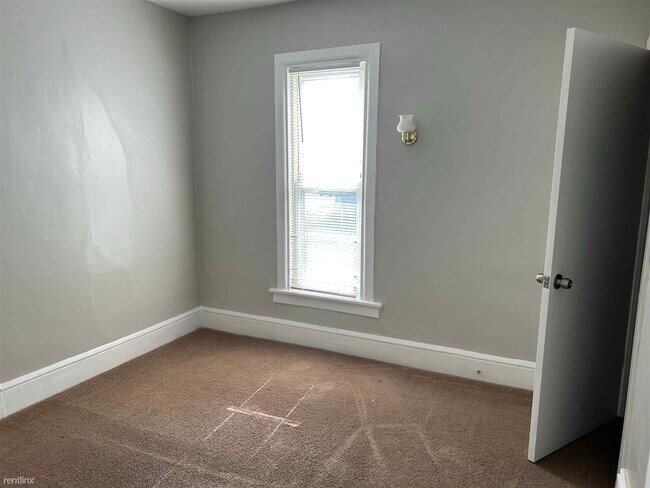 Foto del edificio - 1 br, 1 bath Townhome - 406 W Morrell St U...