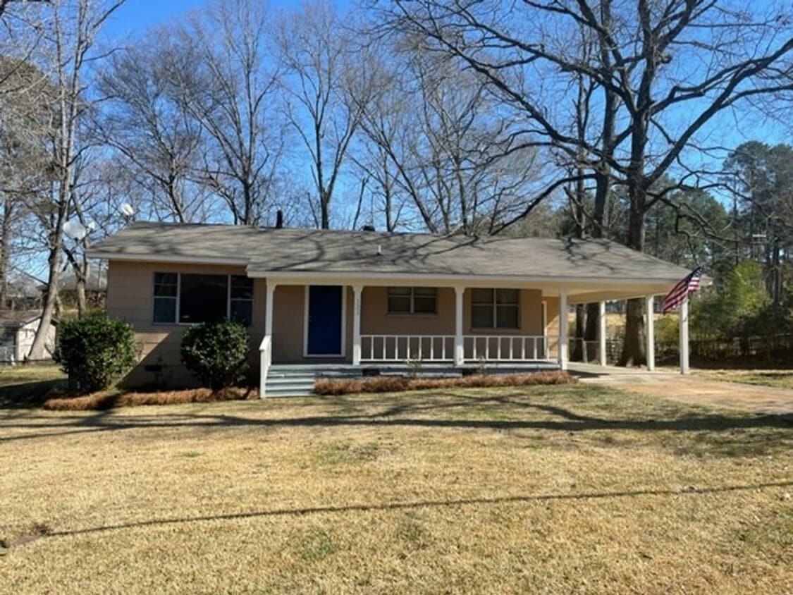 Nice 3 Bed home In Pearl! - Nice 3 Bed home In Pearl!