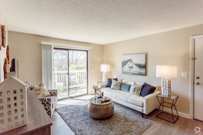 Sala de estar - Sheffield Heights Apartment Homes