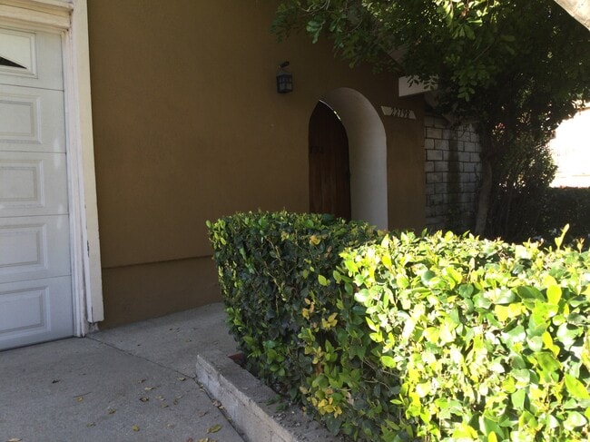 Building Photo - 22798 Avenue San Luis