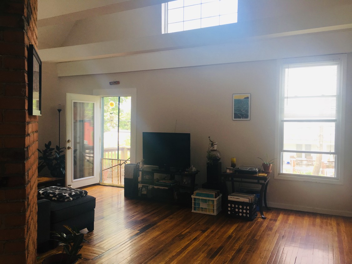 Foto principal - 1717 Brevier Ave