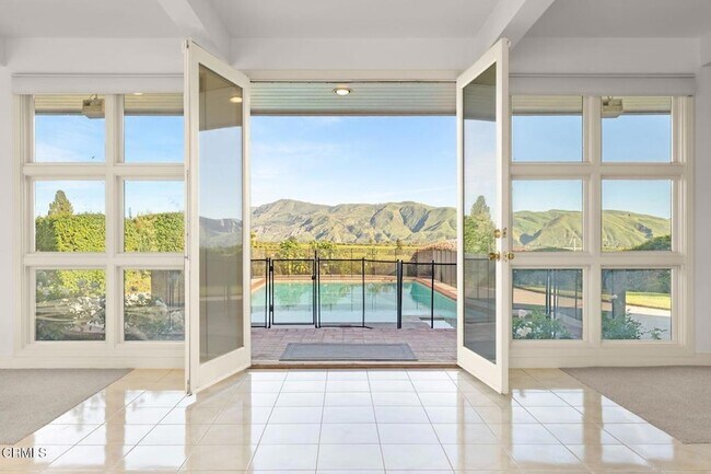 Foto del edificio - 13922 Foothill Rd