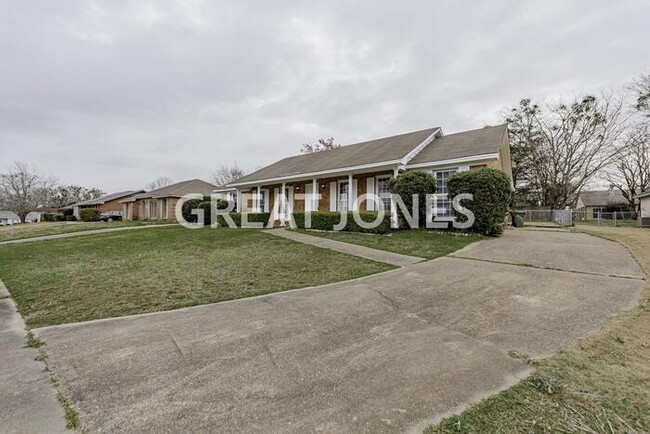 Building Photo - 2517 McGraw Ct