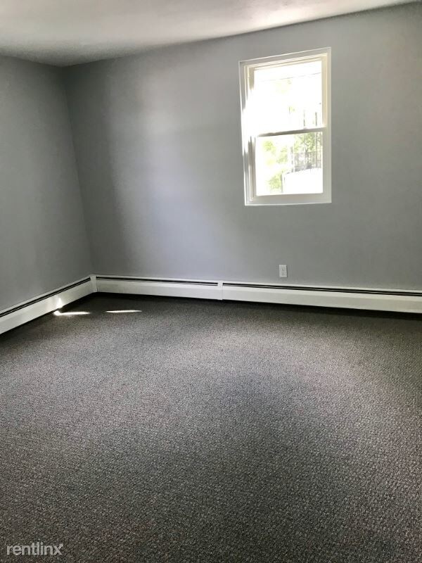 Building Photo - 2 br, 1 bath Apartment - 650 Admiral Street