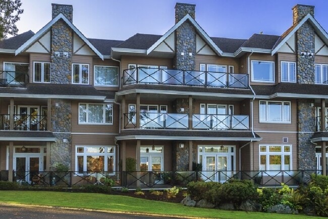 Building Photo - 2326 Harbour Rd