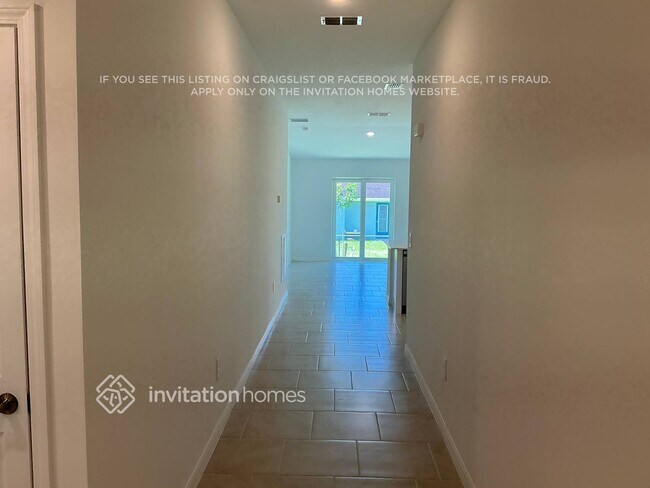Foto del edificio - 20379 Copeland Ave