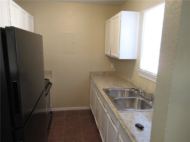 Building Photo - 2053 NW 21st St