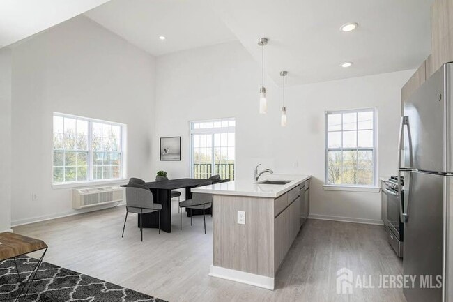 Building Photo - 175 Quincy Ct
