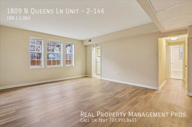 Foto del edificio - 1809 Queens Ln