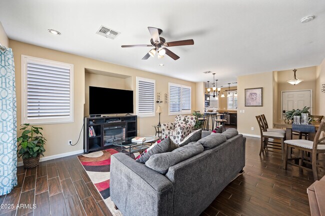 Foto del edificio - 15646 N 20th Ave