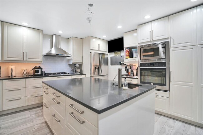 Foto del edificio - 1457 48th St
