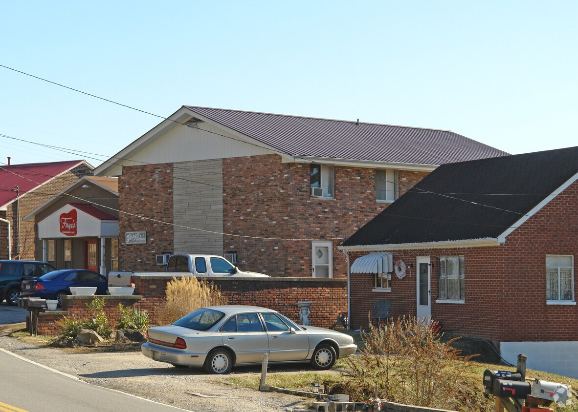 Building Photo - Toary's Apartments