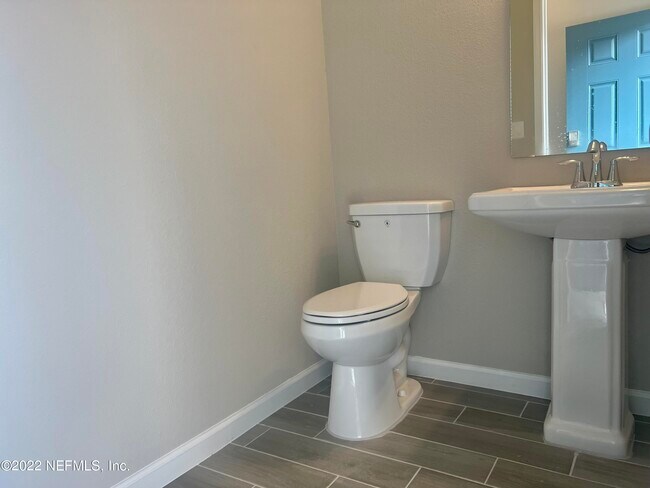 Foto del edificio - 421 Boracay Cir