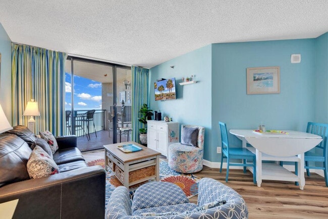 Building Photo - 5523 N Ocean Blvd