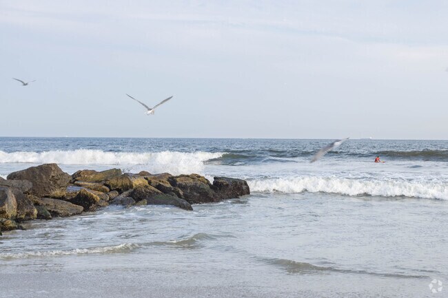 The shore line in Lido Beach, NY is a wonderful place to sit back, relax and enjoy nature.