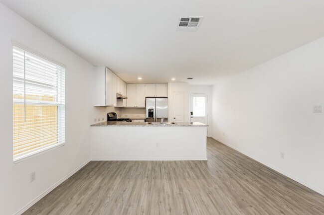 Foto del edificio - 8810 McCoy Pass