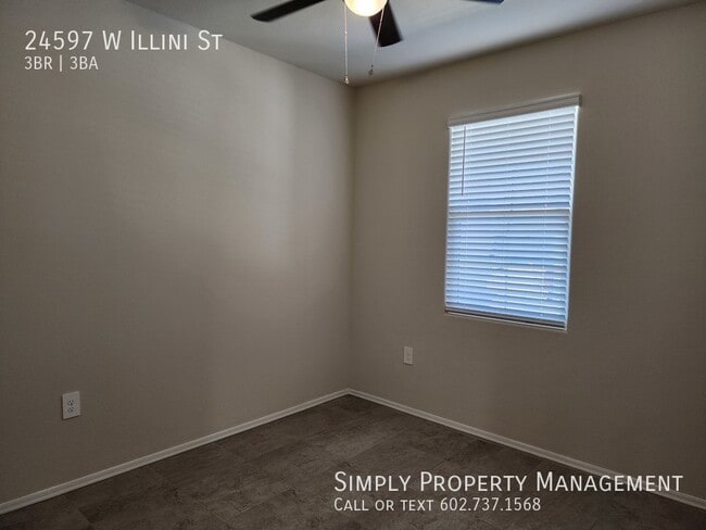 Foto del edificio - 24597 W Illini St
