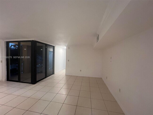 Building Photo - 3611 SW 117th Ave