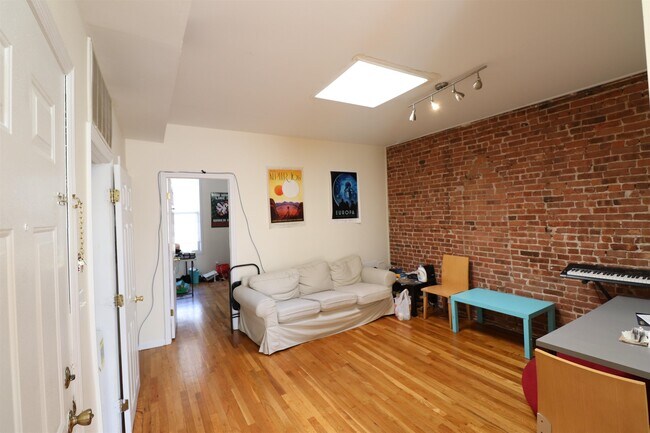 Foto del edificio - 924 Washington St